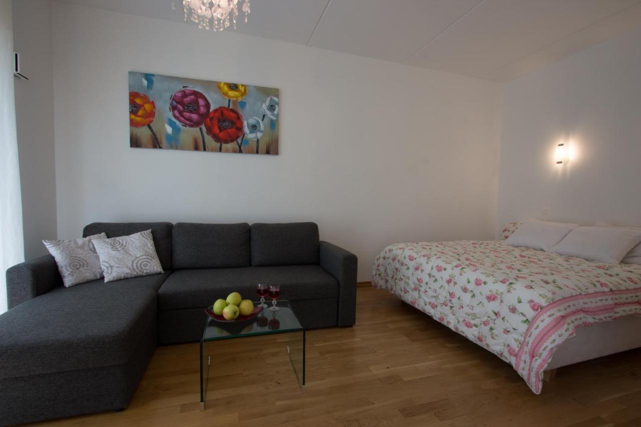 Kueueni 5B Apartment Тарту Екстериор снимка