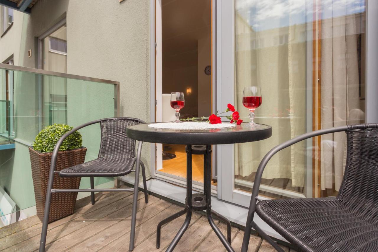 Kueueni 5B Apartment Тарту Екстериор снимка