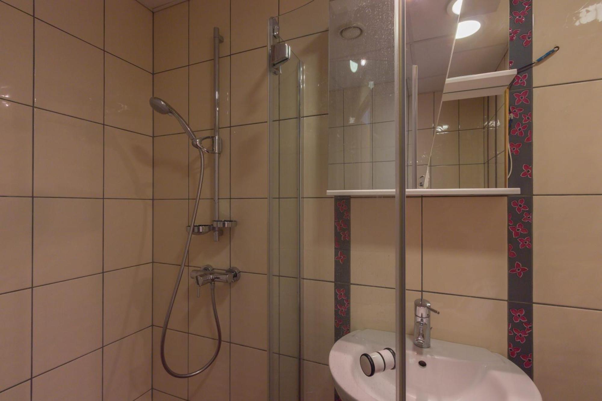 Kueueni 5B Apartment Тарту Стая снимка